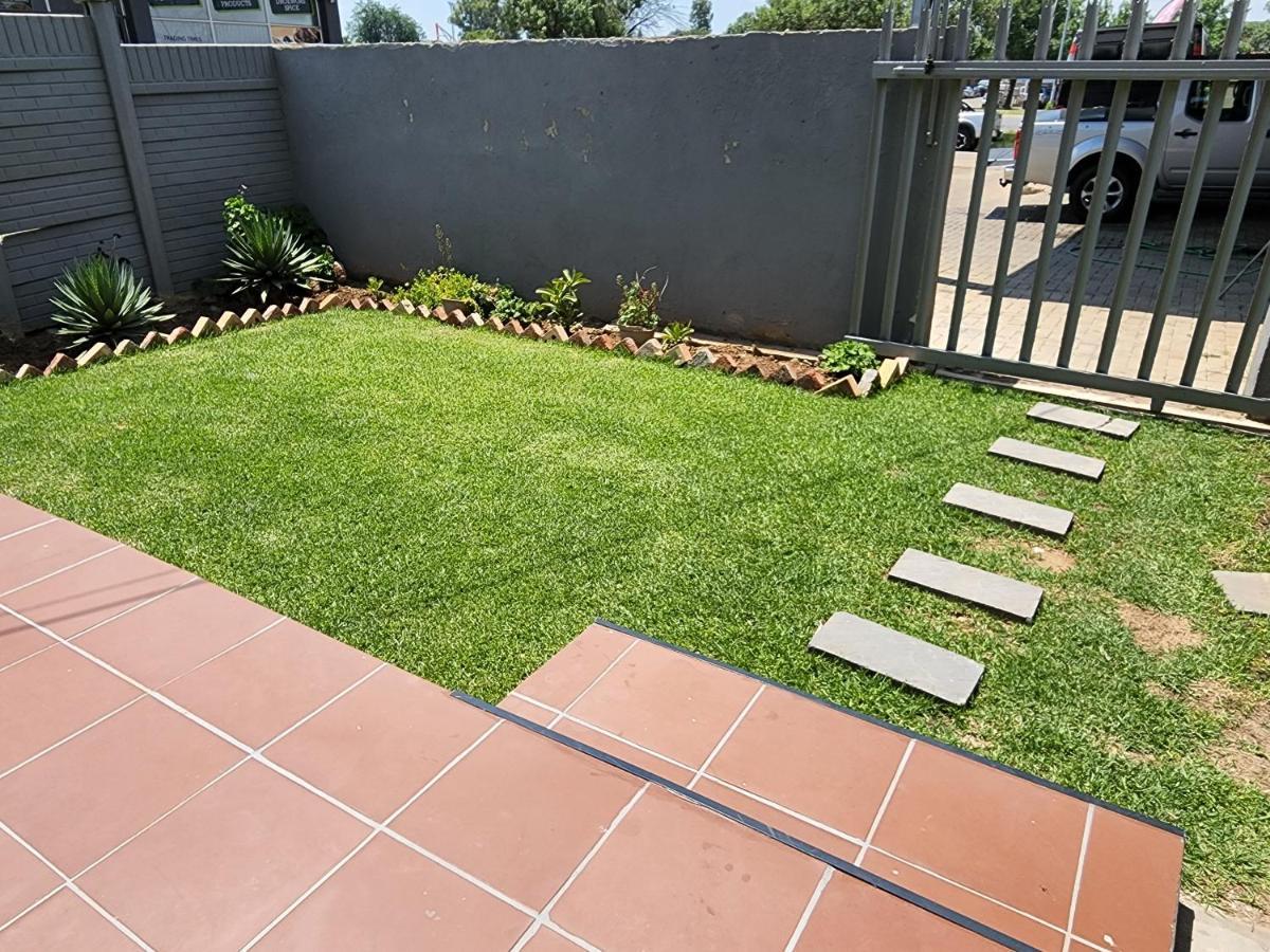 A Step Ahead Hotel Klerksdorp Exterior photo