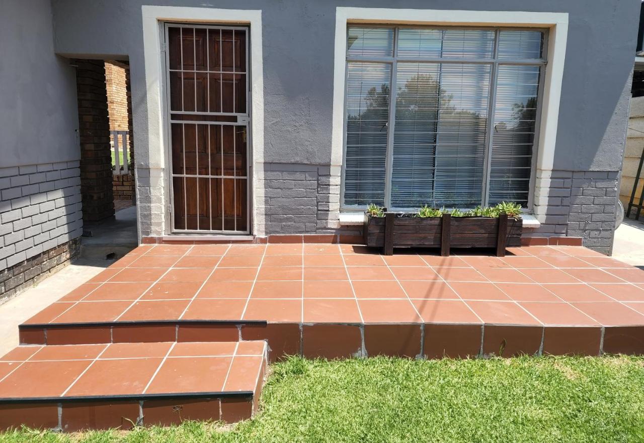A Step Ahead Hotel Klerksdorp Exterior photo