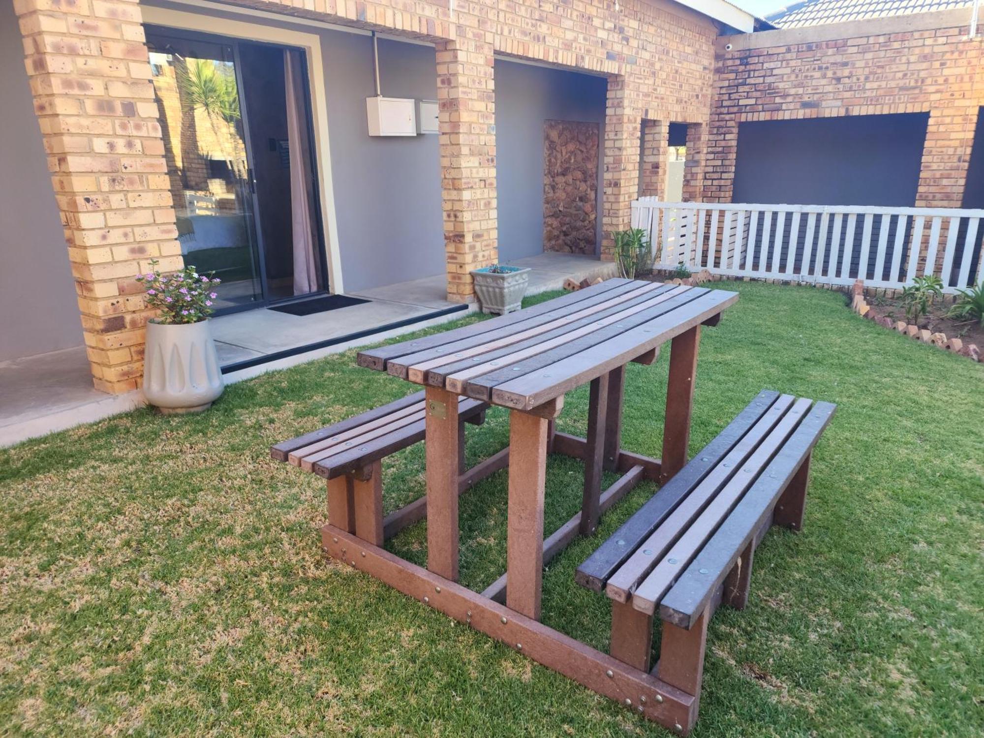 A Step Ahead Hotel Klerksdorp Exterior photo