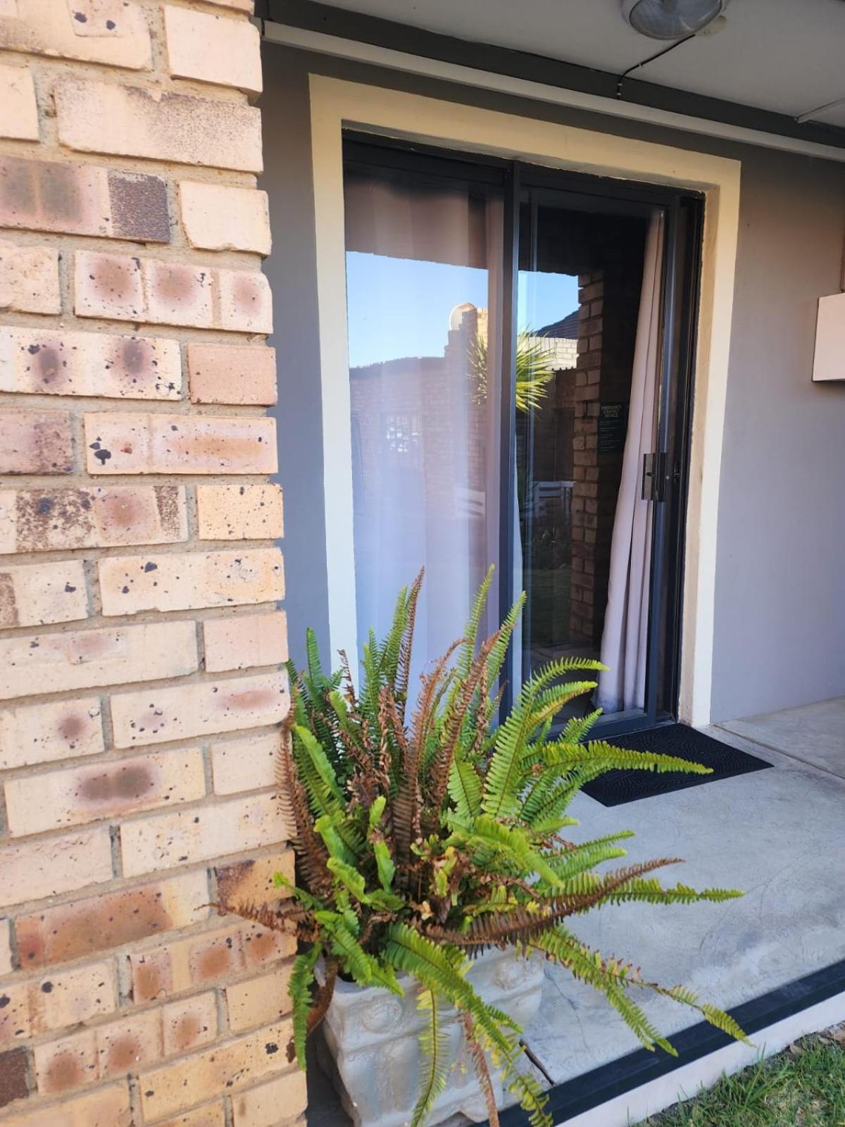 A Step Ahead Hotel Klerksdorp Exterior photo
